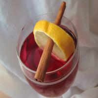 Spiced Cranberry Cocktail Iced Tea_image
