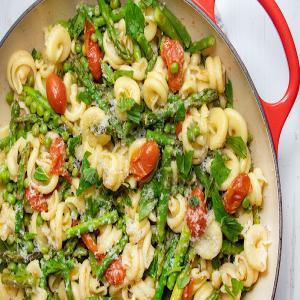 Pasta With Asparagus And Cherry Tomatoes - Giadzy_image