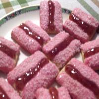 Iced Vo Vo's (Raspberry Coconut Biscuits/Cookies)_image