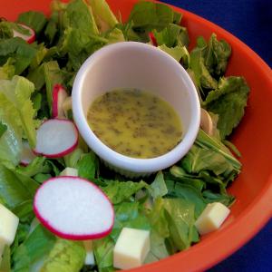 Make-Ahead Spinach and Boston Lettuce Salad_image