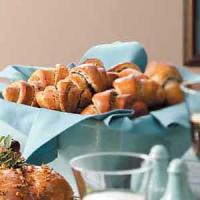 Poppy Seed Crescents_image