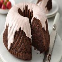 One-Bowl Strawberry-Covered Chocolate Bundt Cake_image