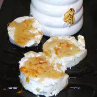 Goat Cheese With Honey_image