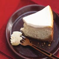 Chai-Spiced Cheesecake with Ginger Crust image