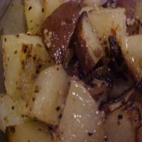 Montreal Steak Seasoned Roasted Baby Potatoes image