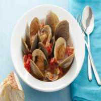 Steamed Clams with Tomatoes image