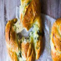 Spinach Artichoke Dip Stuffed Pretzels Recipe by Tasty image