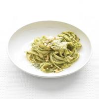 Fettuccine with Spinach Pesto image