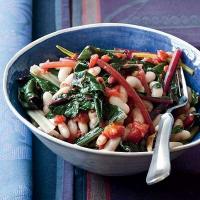 Quick White Bean Stew with Swiss Chard and Tomatoes_image