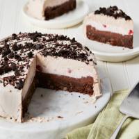 Strawberry and Brownie Ice Cream Cake with Chocolate Ganache image
