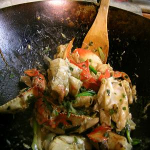 Cracked Crab in Ginger Wine Sauce image