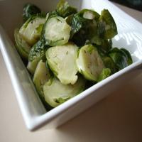 Brussels Sprouts with Garlic Dill Sauce_image
