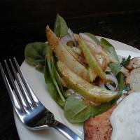 Spinach & Pear Salad With Dijon Mustard Vinaigrette_image