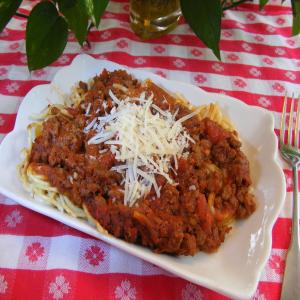 Spaghetti sauce with meat and chorizo_image
