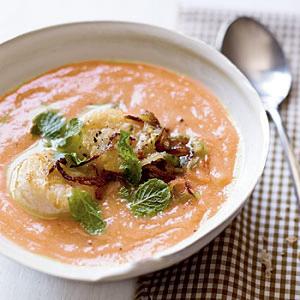Curry-Citrus Cauliflower Soup with Seared Scallops and Crispy Shallots_image