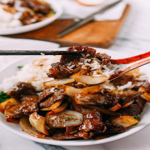 Beef Onion Stir-fry: Quick Chinese Recipe - The Woks of Life_image