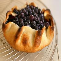 Summer Berry Crostata With Lemon Curd_image