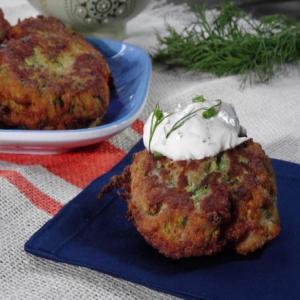Zucchini Cakes with Herb Sour Cream_image