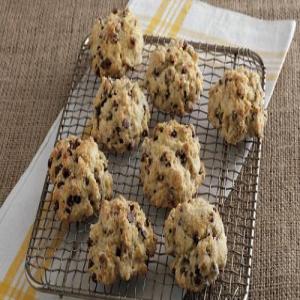 Banana-Chocolate Chip Biscuits_image