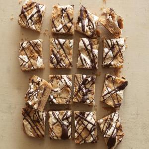 S'mores Cookie Crumble Bars_image