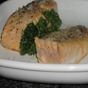 Baked Salmon With Coarse Sea Salt_image