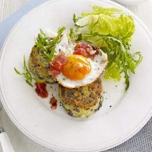 Bulgur & spinach fritters with eggs & tomato chutney image
