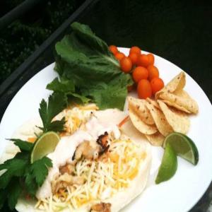 Sunny's Famous Grilled Fish Tacos with Magic Sauce_image