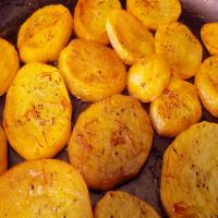Buttery Saffron Potatoes image
