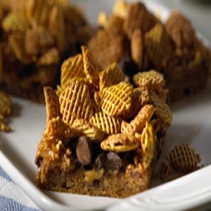 Crunchy Chocolate Chip Caramel Bars_image