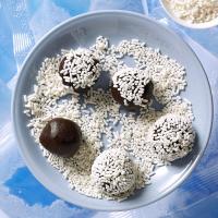 Crunchy Chocolate Mint Balls_image