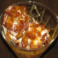 Ice Cream Balls With Pecans and Caramel Sauce_image