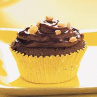 Heavenly Surprise Mini Cupcakes Recipe - (4.6/5)_image