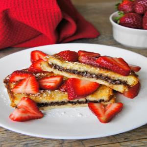 Nutella French Toast with Strawberries Recipe - (4.1/5)_image
