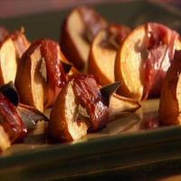 Roasted Pears with Sage and Crisp Prosciutto image