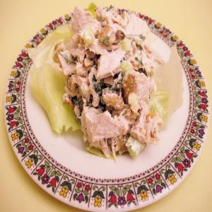 Roasted Turkey or Chicken Breast and Walnut Salad_image