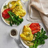 Turmeric chicken with butter bean hummus & roasted peppers image