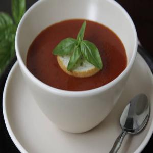 Dressed-Up Tomato Basil Soup_image