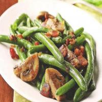 Green Beans with bacon and mushrooms_image