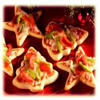 Christmas Cookie Cutter Pizza Appetizers (Easy!)_image