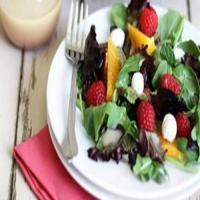 Spring Mix Salad with Raspberries_image