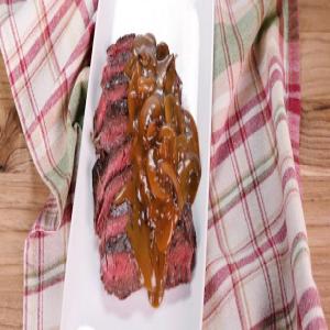 /shows/the-chew/recipes/grilled-skirt-steak-with-mushroom-gravy-michael-symon_image
