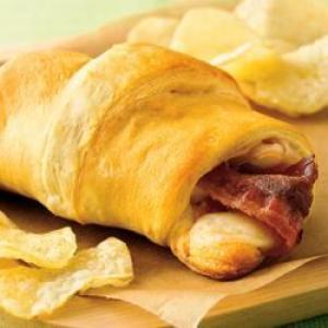 Turkey, Bacon and Cheese Sandwiches_image