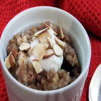 Quinoa and Barley Breakfast Porridge_image
