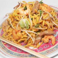 Fried Spicy Noodles Singapore Style_image