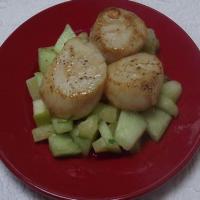 Scallops with Fruit Salsa image