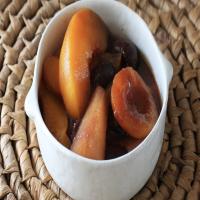 Slow Cooker Fruit Compote With Cinnamon_image