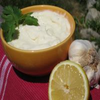 Alioli De Limon (Garlic Mayonnaise With Lemon) image