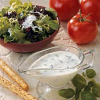 Buttermilk Basil Salad Dressing_image