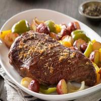 Beef Tri-Tip Roast with Rosemary-Garlic Vegetables_image