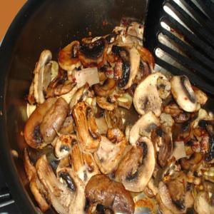 Garlic Sizzled Mushrooms_image